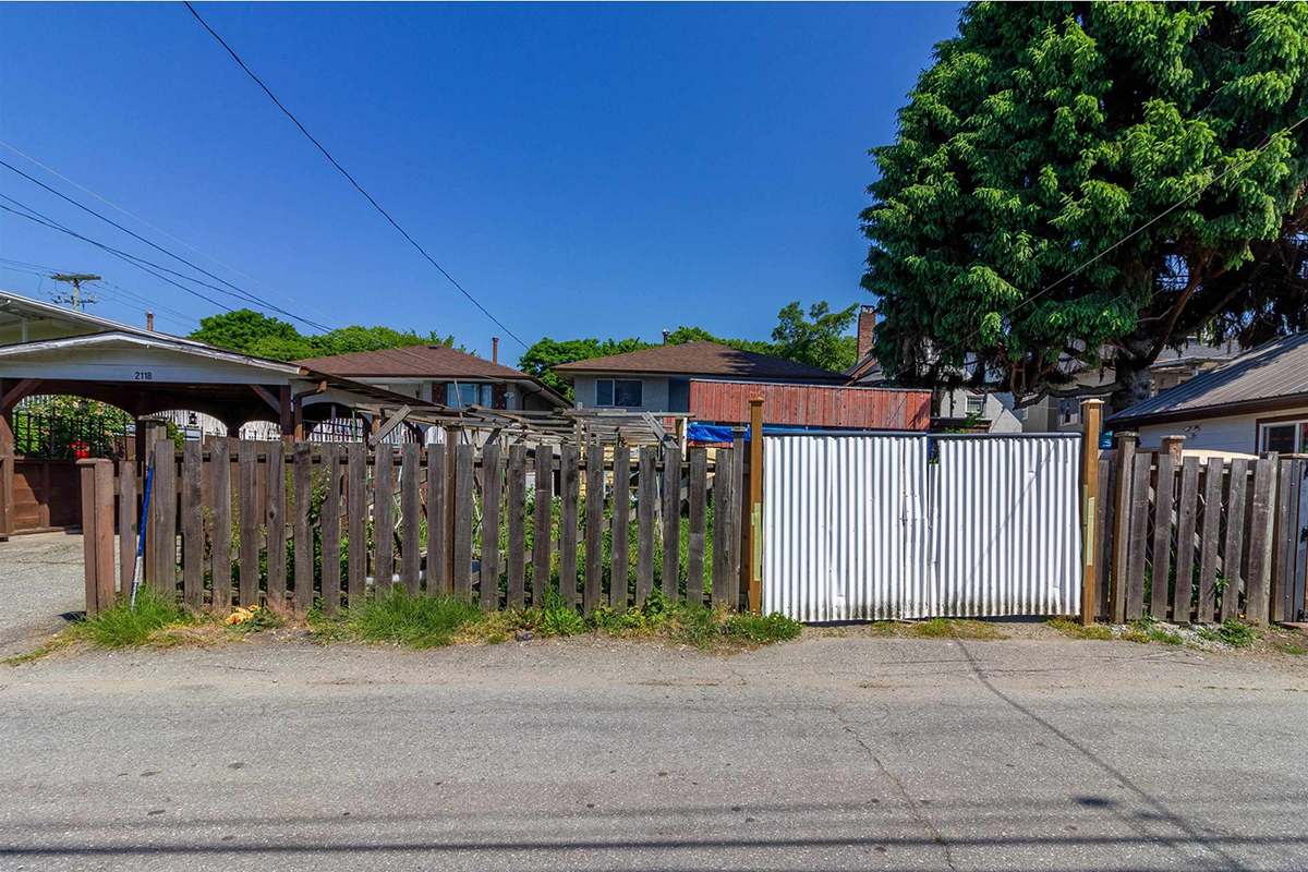 2124 E 8th Avenue, Vancouver 13