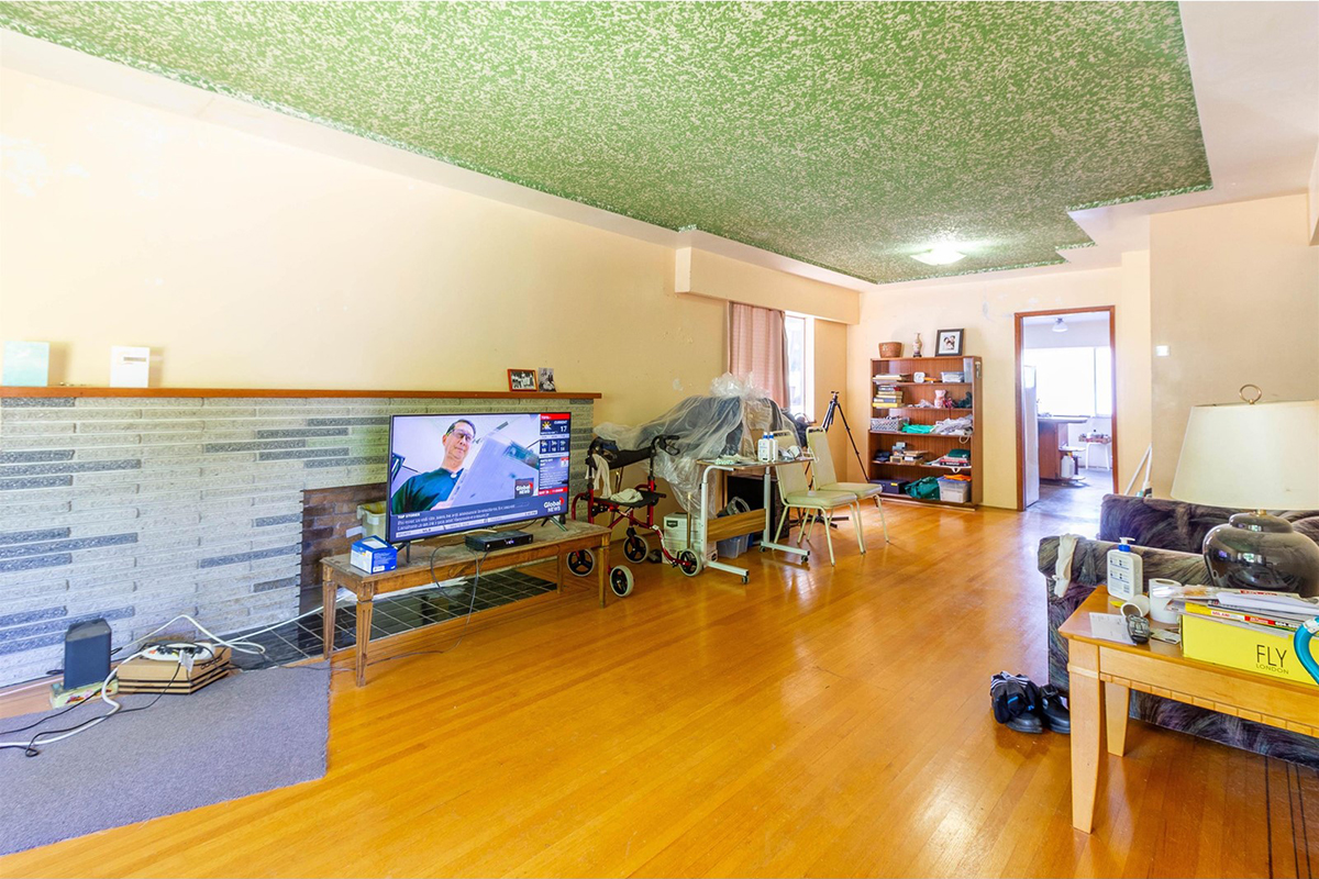 2124 E 8th Avenue, Vancouver 3