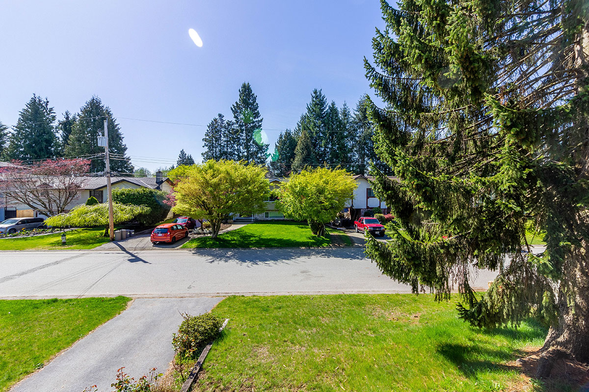 11715 83A Avenue, Delta 13