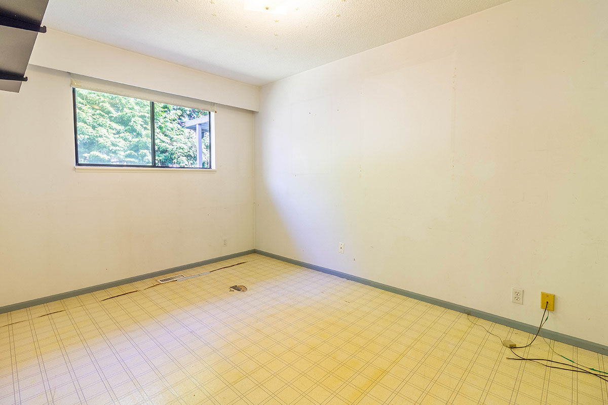 11715 83A Avenue, Delta 15