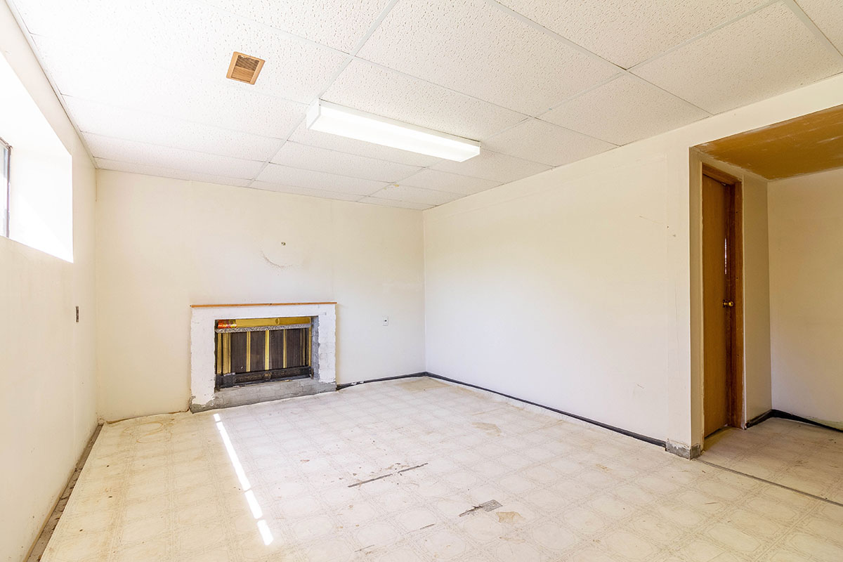 11715 83A Avenue, Delta 19