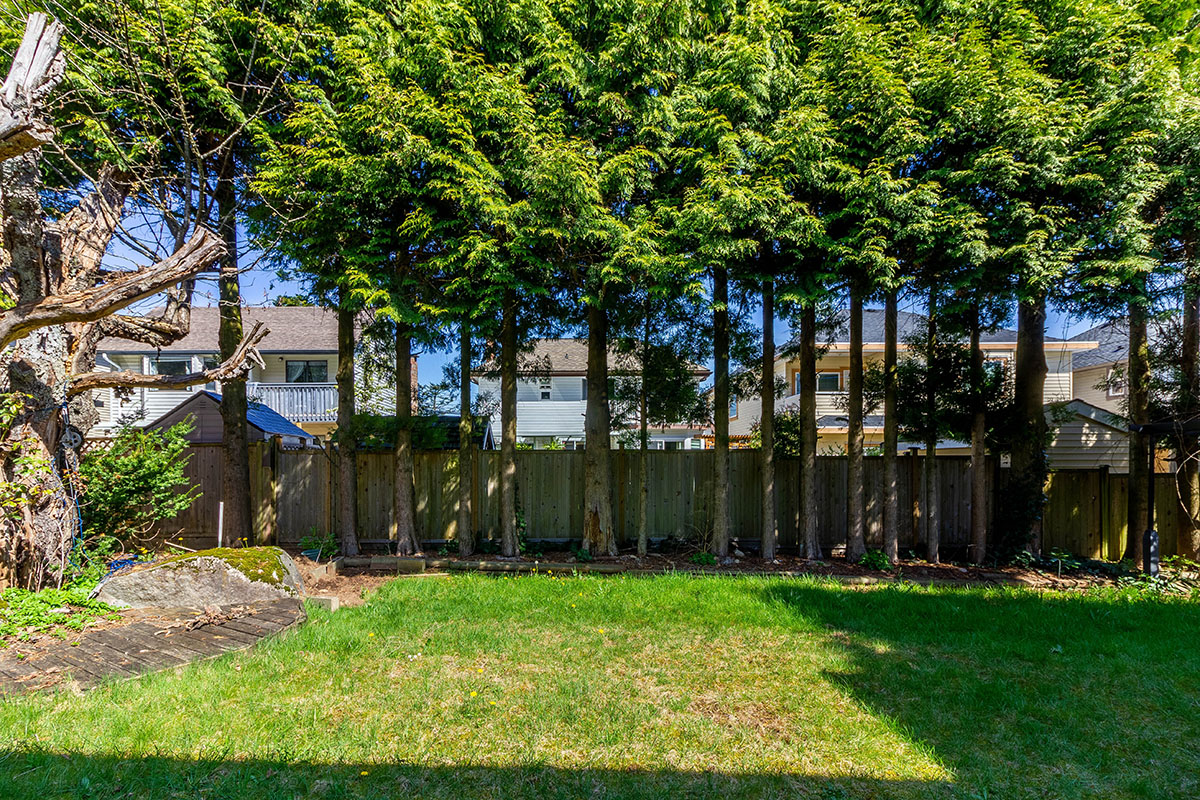 11715 83A Avenue, Delta 28