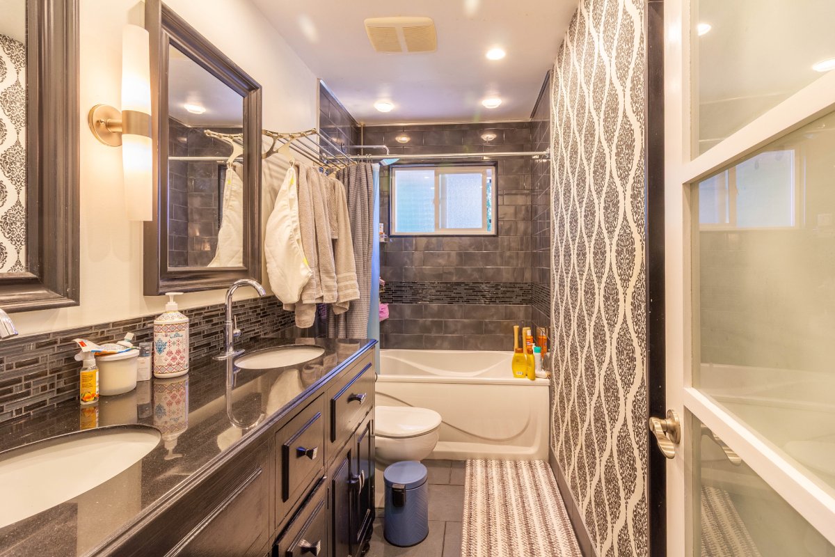 4419 Derby Place, North Vancouver 21