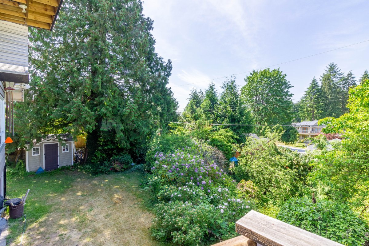 4419 Derby Place, North Vancouver 25