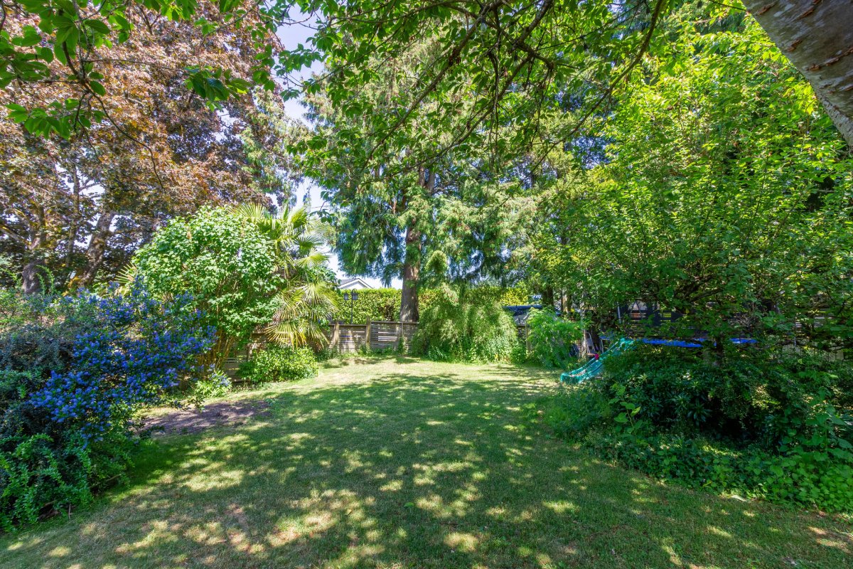 4419 Derby Place, North Vancouver 39