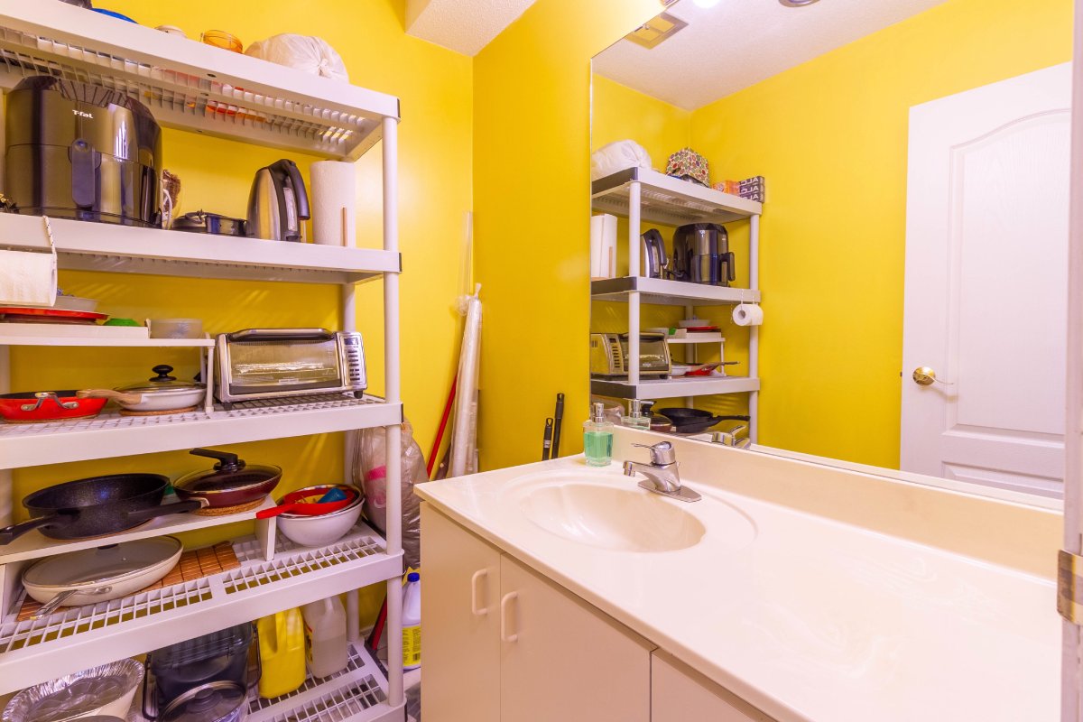 8 7315 Montecito Drive, Burnaby 11