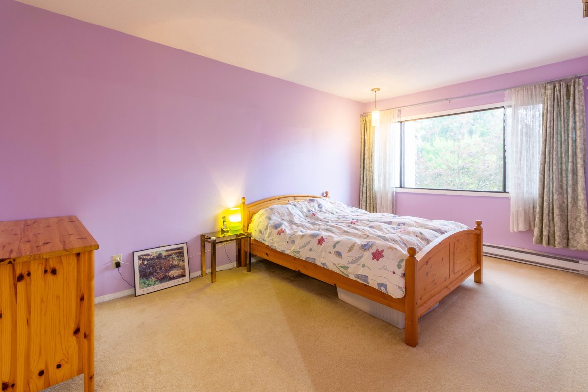 8 7315 Montecito Drive, Burnaby 12