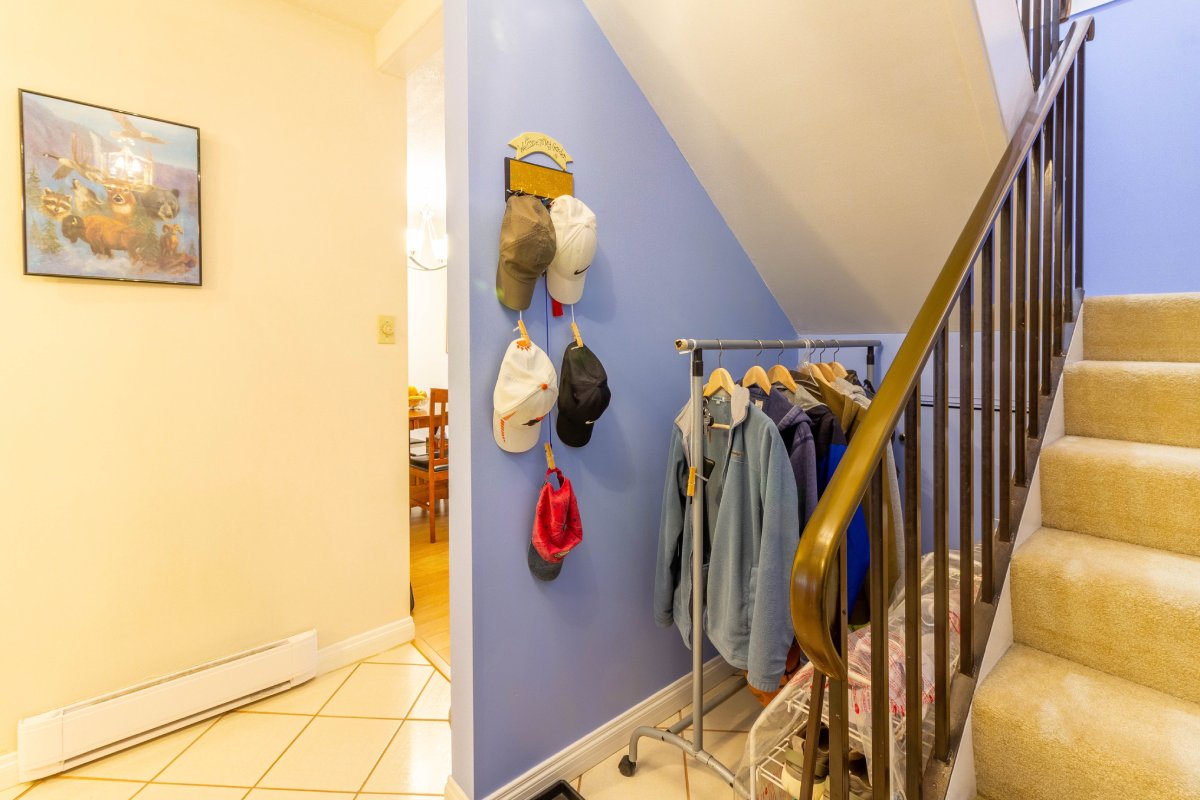 8 7315 Montecito Drive, Burnaby 24