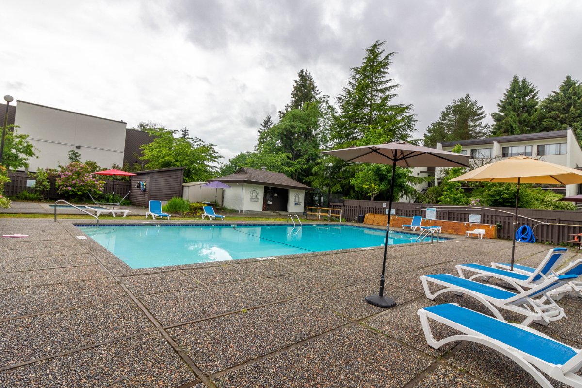 8 7315 Montecito Drive, Burnaby 32
