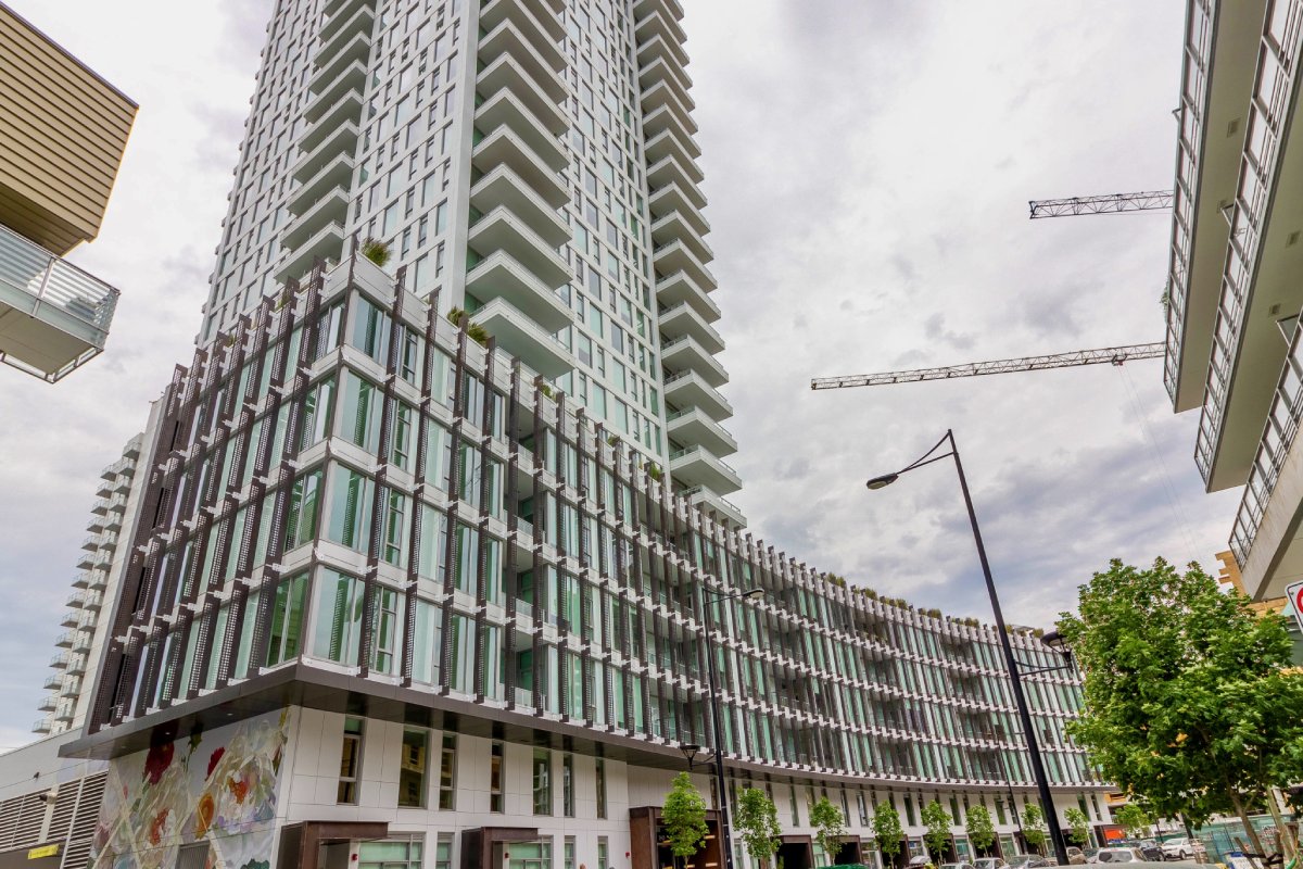 420 3438 Sawmill Crescent, Vancouver 27