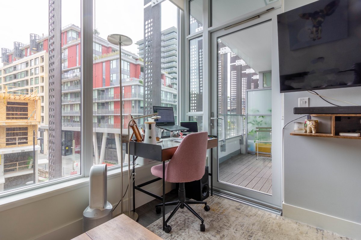 420 3438 Sawmill Crescent, Vancouver 10