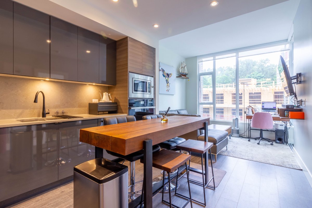 420 3438 Sawmill Crescent, Vancouver 2