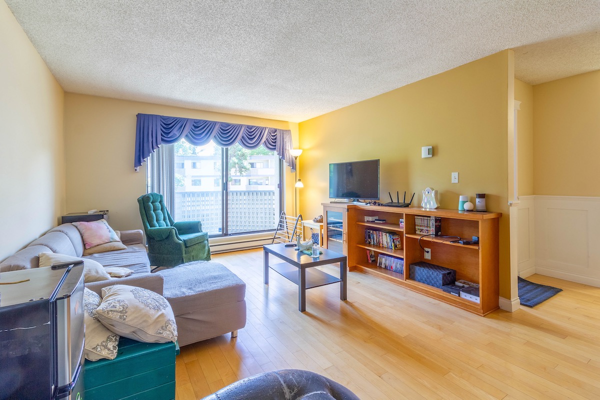 209 8700 ACKROYD ROAD 3
