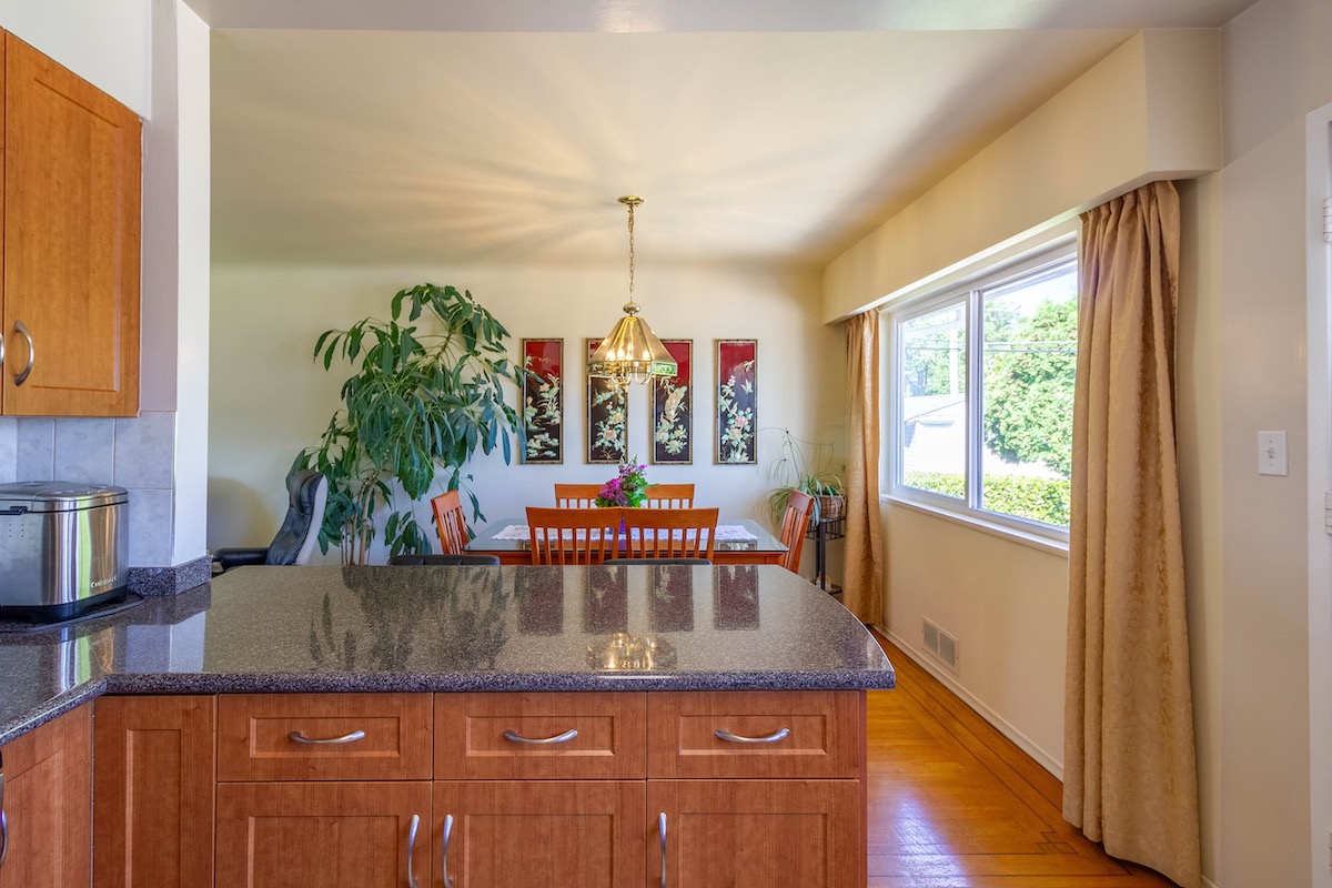 4653 CHARLOTTE COURT 12