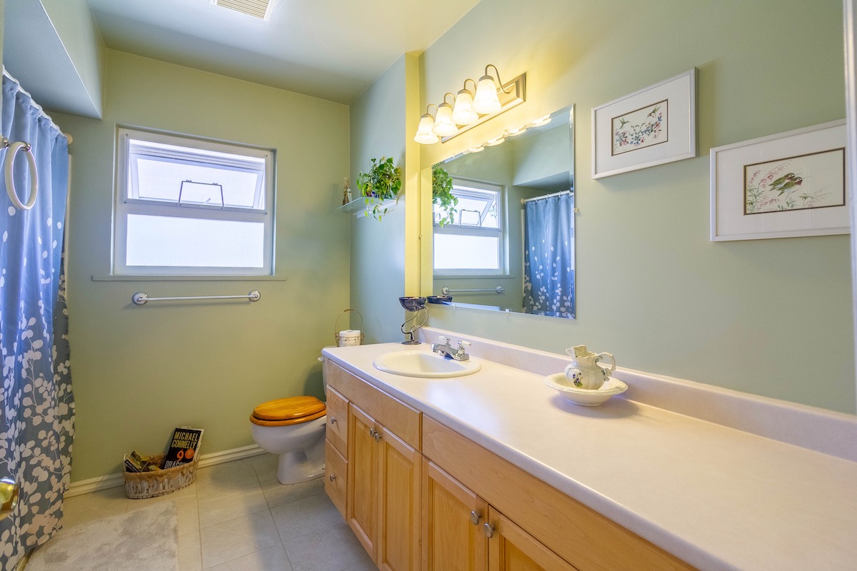 4653 CHARLOTTE COURT 13