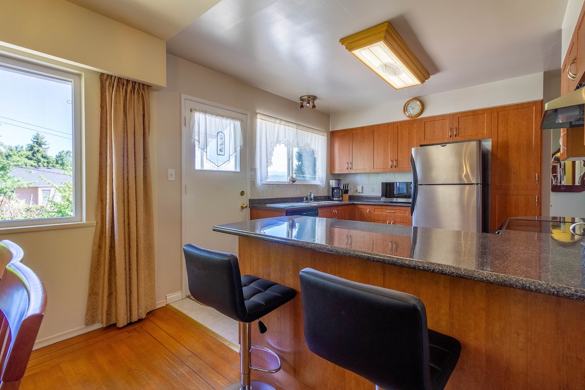 4653 CHARLOTTE COURT 8