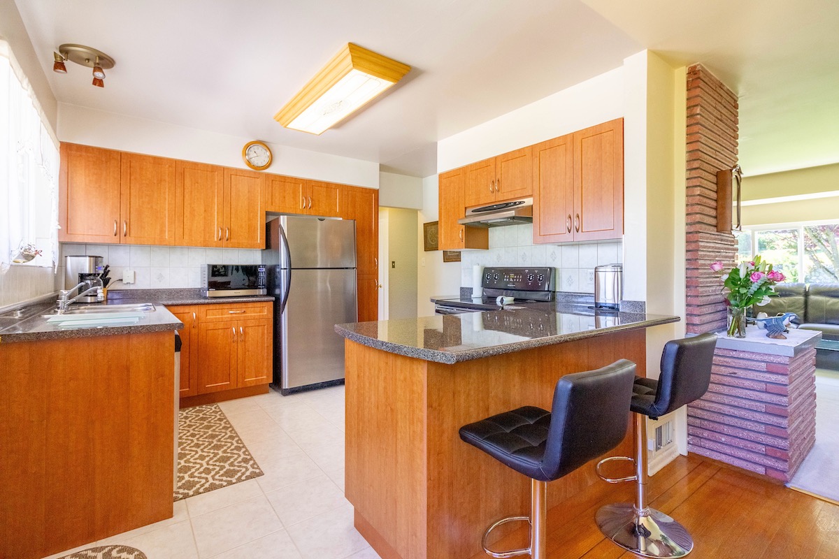 4653 CHARLOTTE COURT 10