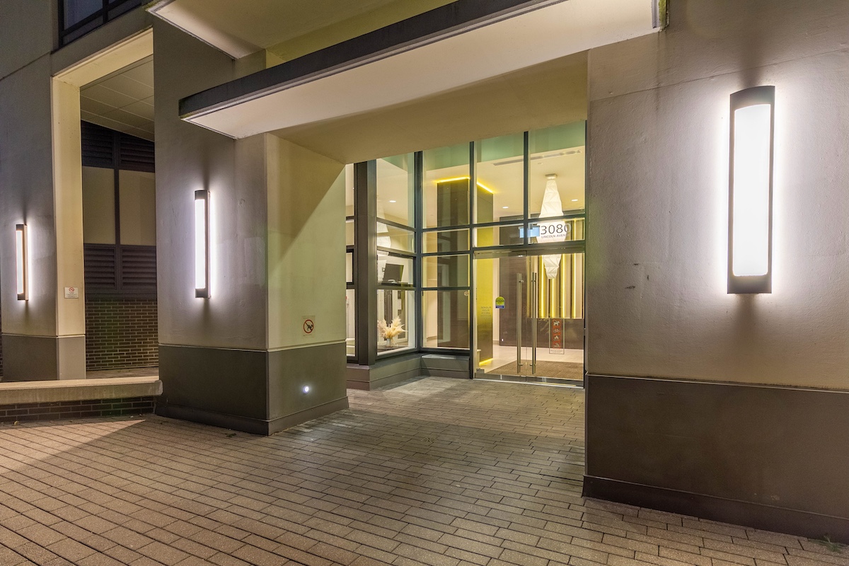 4006 3080 Lincoln Ave Coquitlam 35
