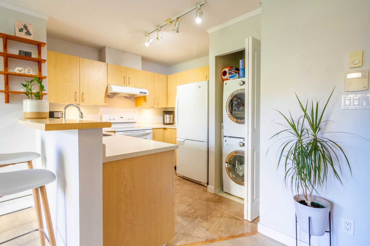 310 3588 Crowley Dr, Vancouver 10