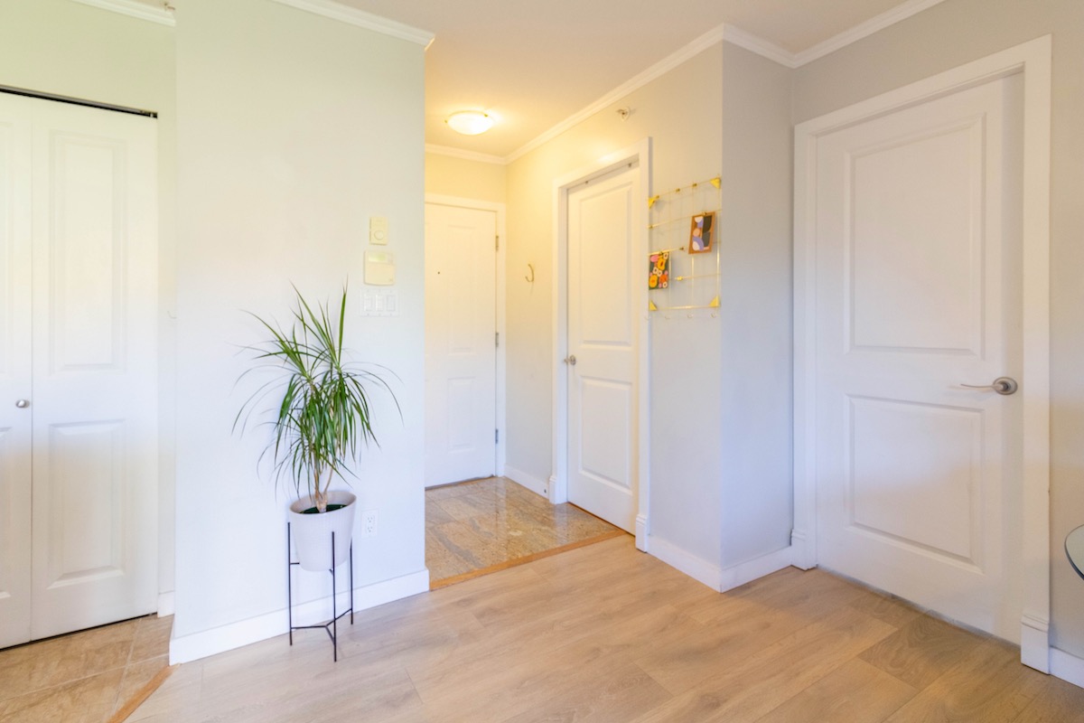 310 3588 Crowley Dr, Vancouver 23