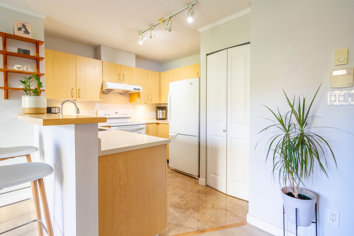 310 3588 Crowley Dr, Vancouver 9