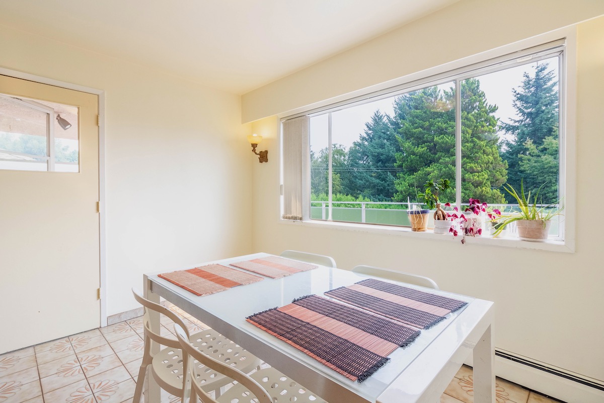 1280 EASTLAWN DRIVE, BURNABY 9