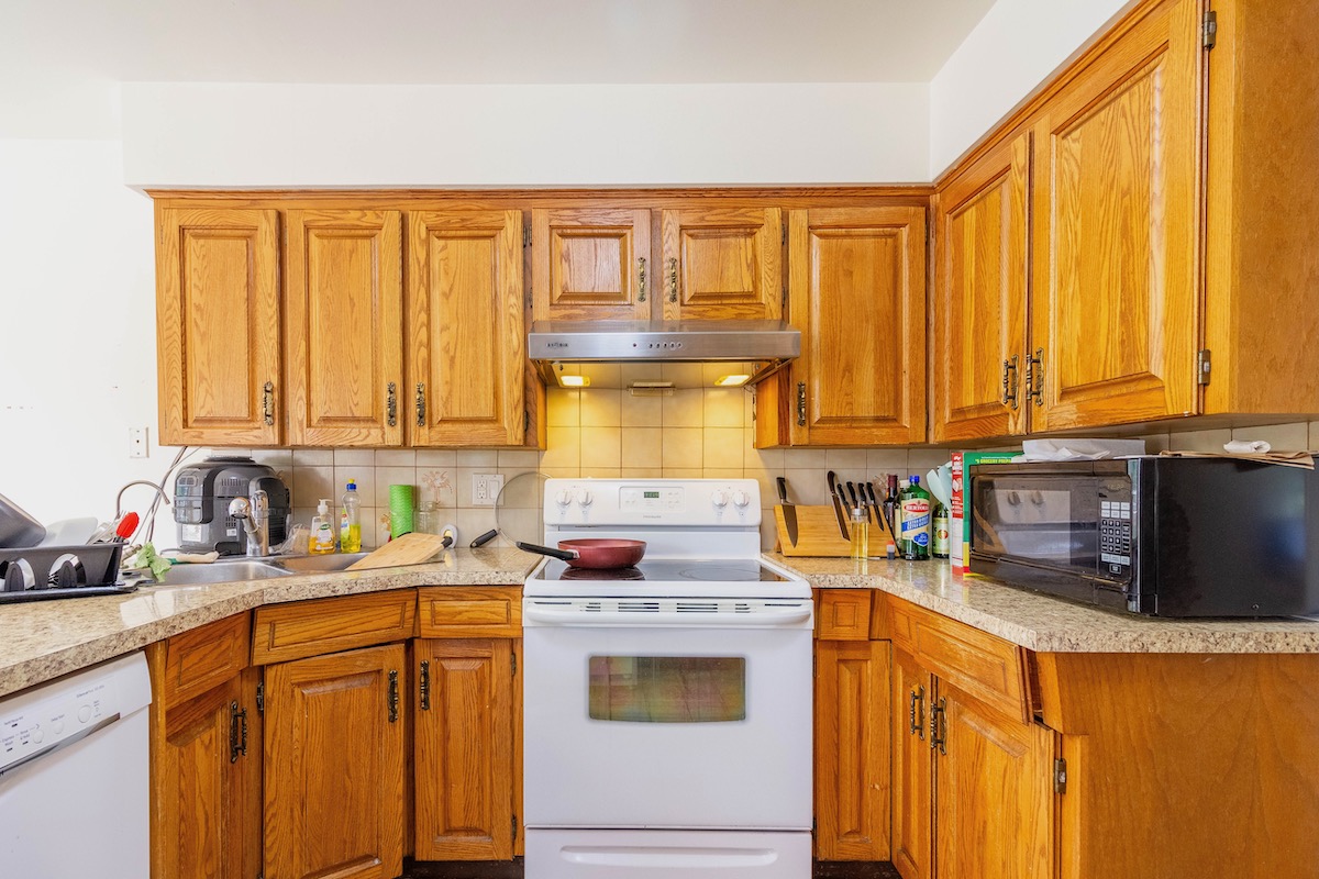 1280 EASTLAWN DRIVE, BURNABY 7