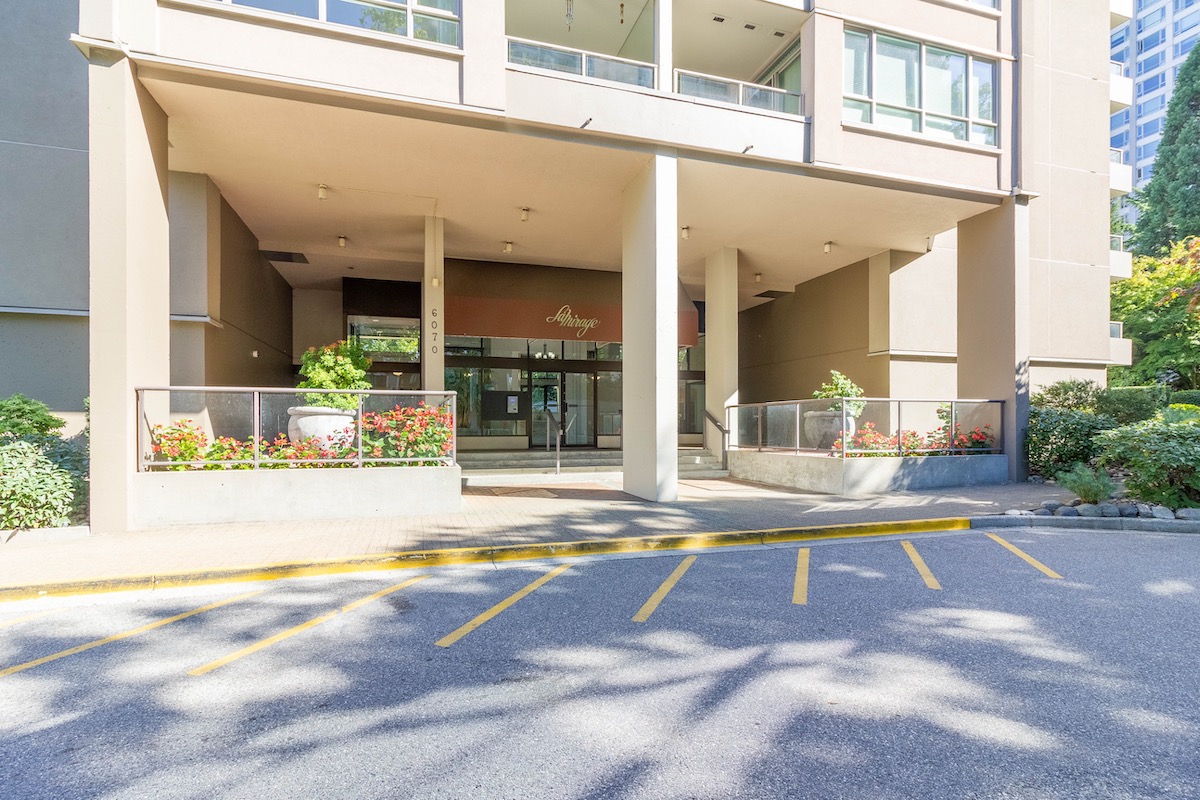 1008 6070 McMurray Ave, Burnaby 32