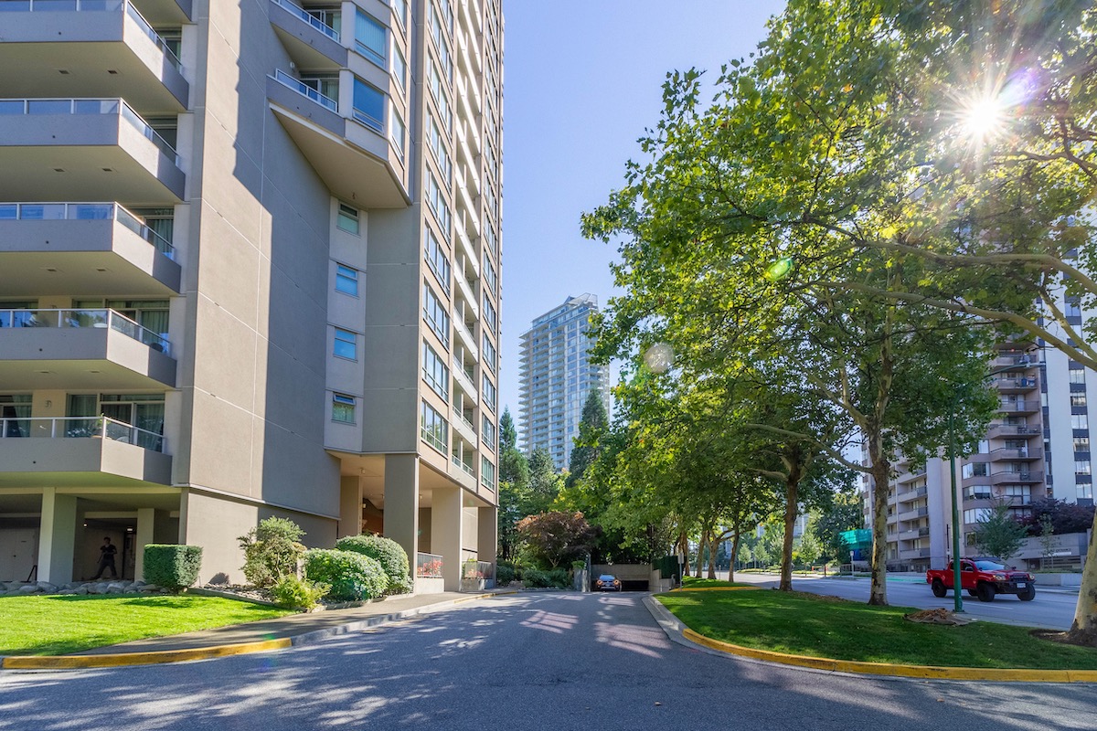 1008 6070 McMurray Ave, Burnaby 33