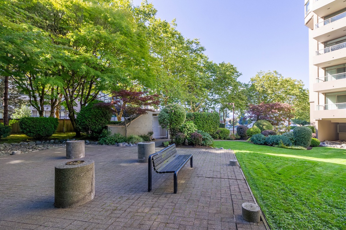 1008 6070 McMurray Ave, Burnaby 35
