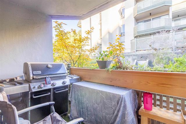 209 4941 Lougheed Hwy, Burnaby 17