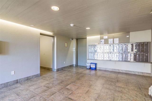 209 4941 Lougheed Hwy, Burnaby 22