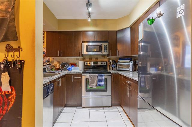 209 4941 Lougheed Hwy, Burnaby 8