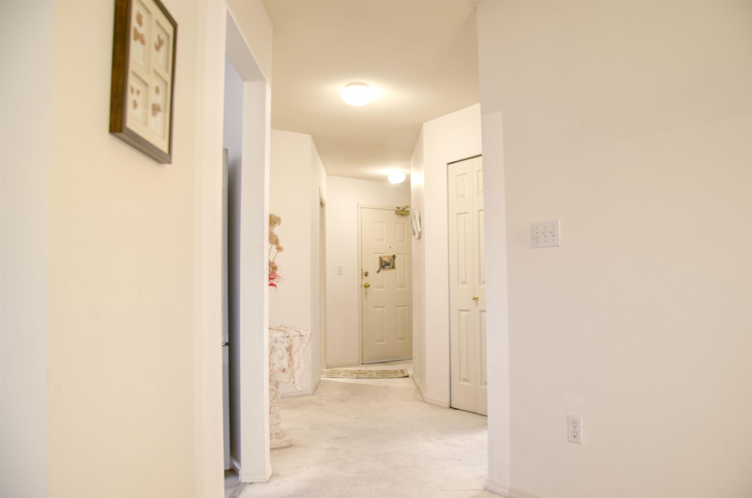 305 5663 INMAN AVENUE 15