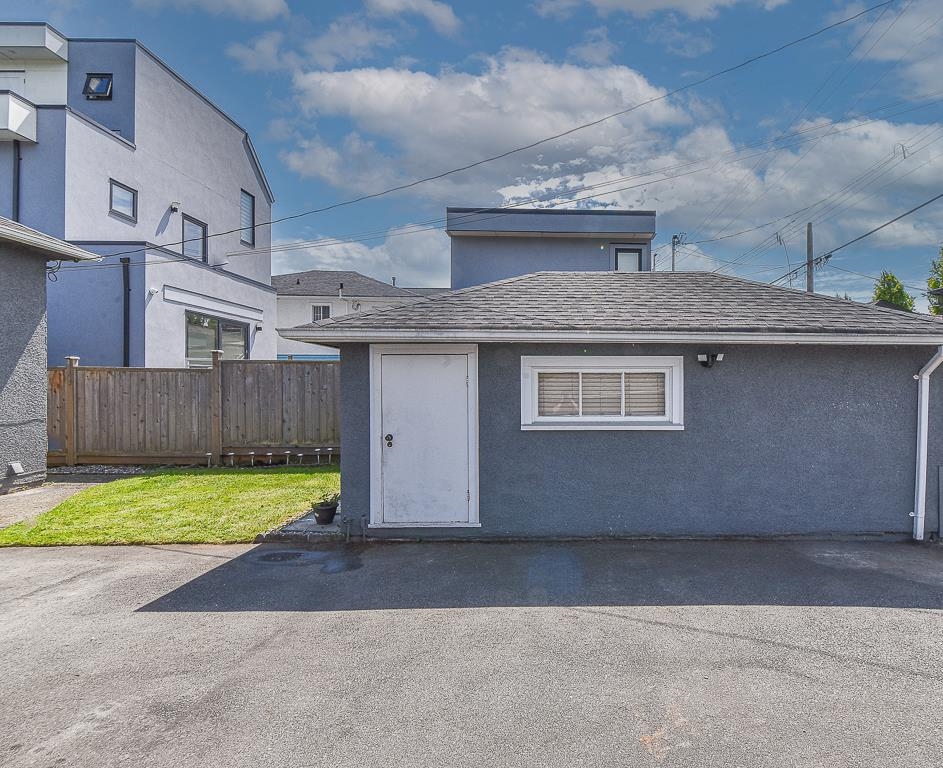5145 INVERNESS STREET 30