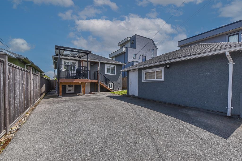 5145 INVERNESS STREET 31