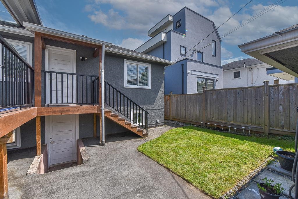 5145 INVERNESS STREET 32