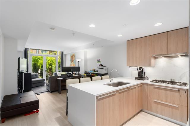 101 2738 LIBRARY LANE 7
