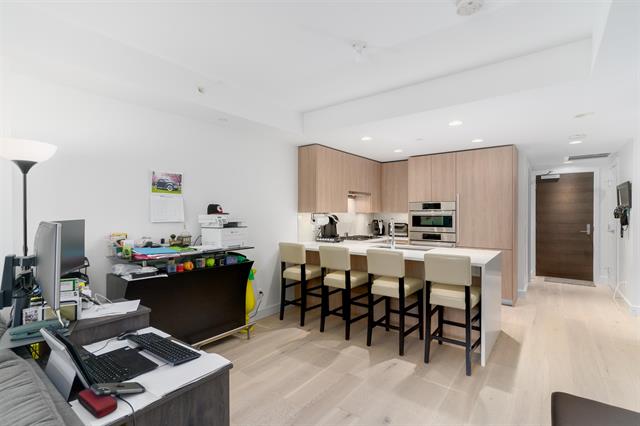 101 2738 LIBRARY LANE 10