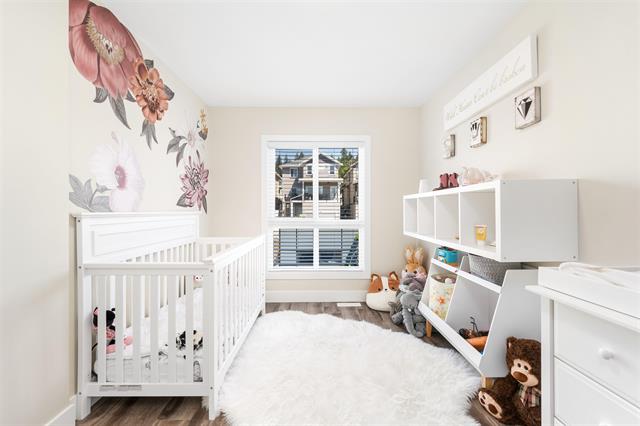 106 3419 ROXTON AVENUE 20