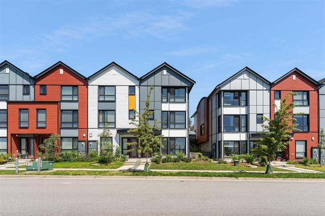 106 3419 ROXTON AVENUE 32
