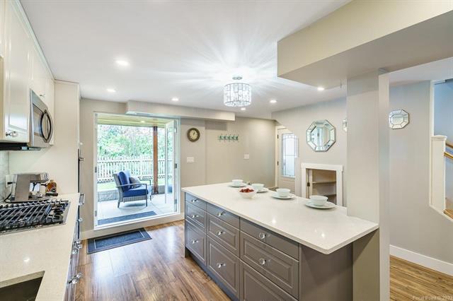 472 BEATRICE STREET LANE 4