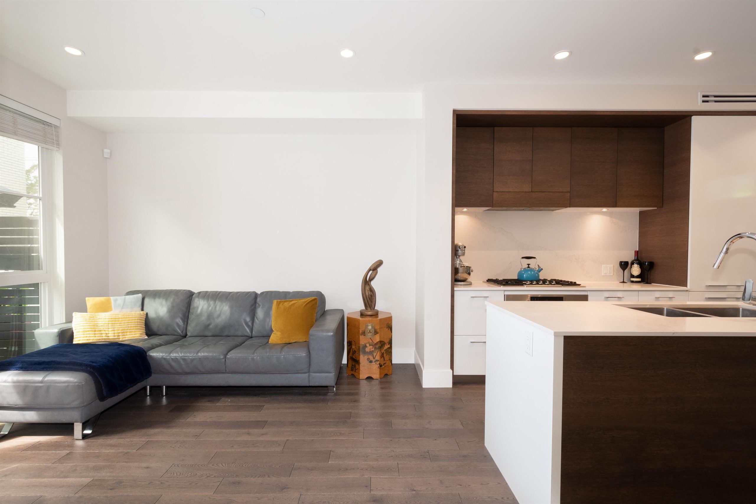246 W 62ND AVENUE 14