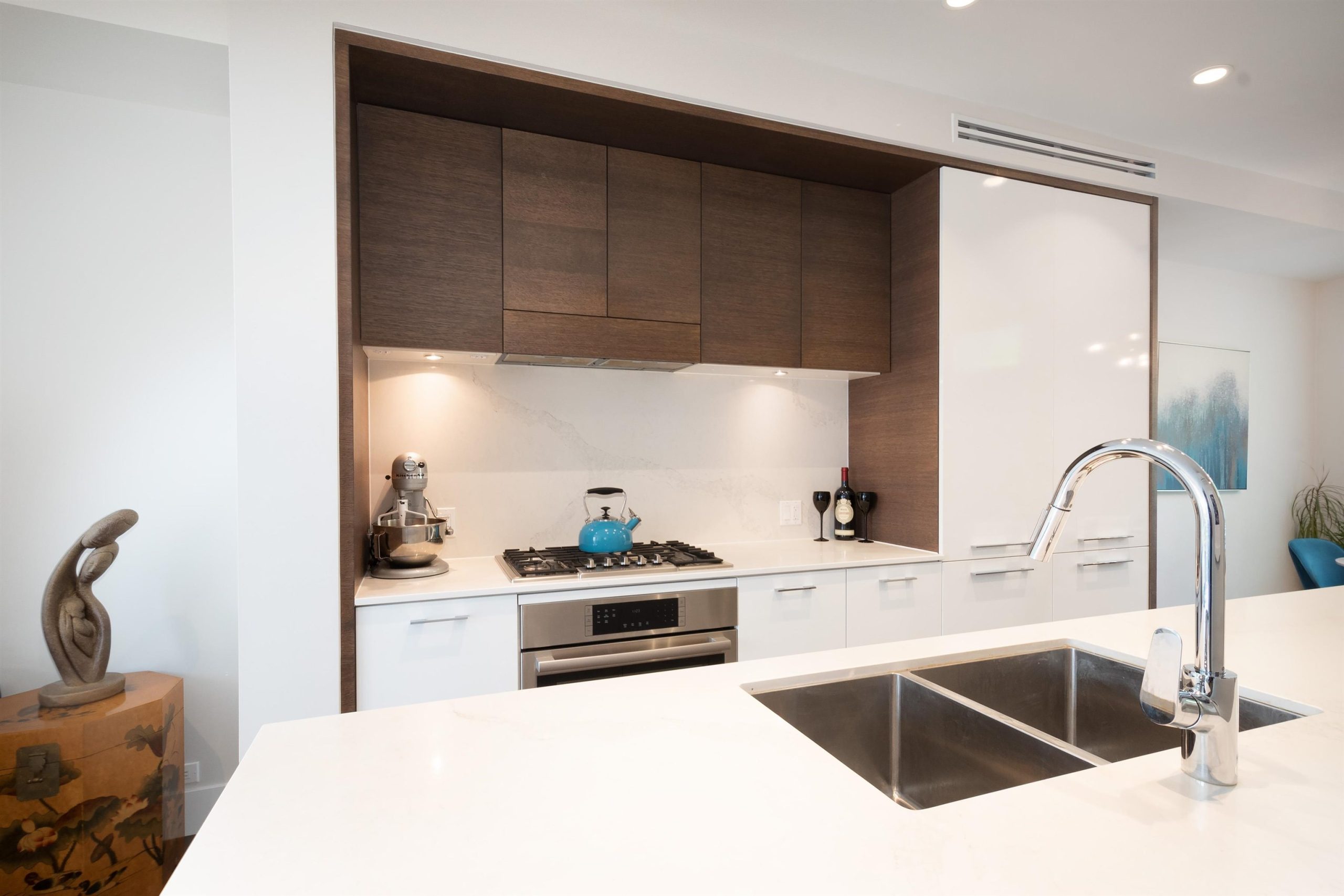 246 W 62ND AVENUE 5