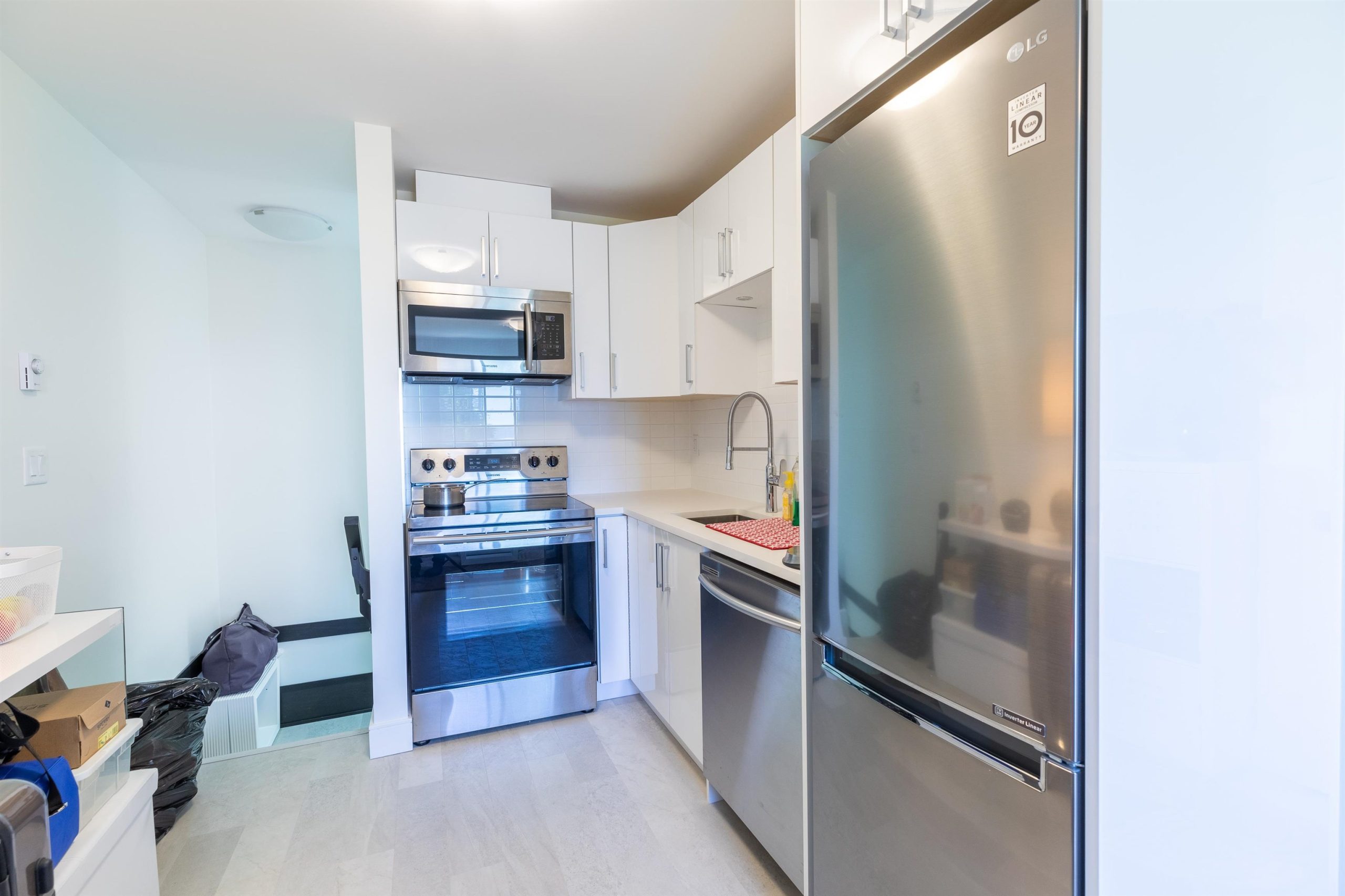 912 STEWART AVENUE 32