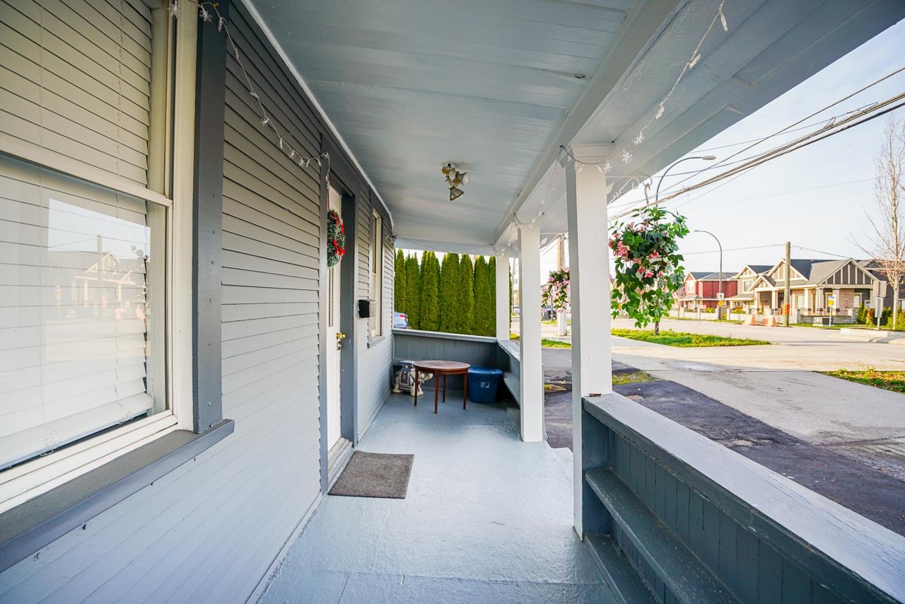 806 EWEN AVENUE 22