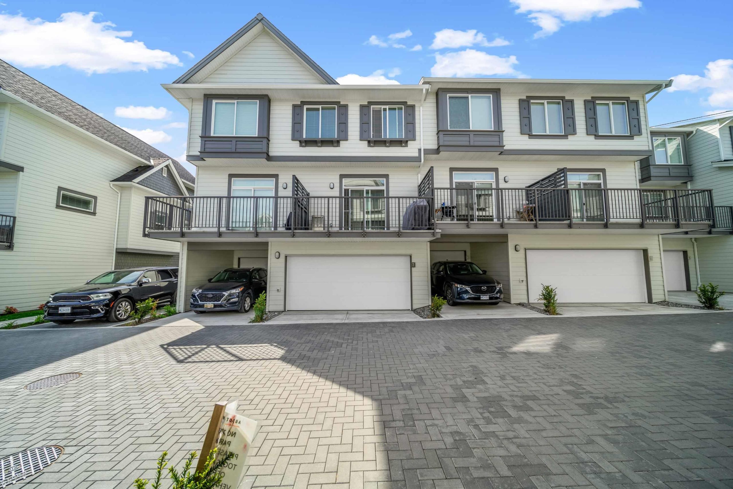 7 15850 85 AVENUE 21