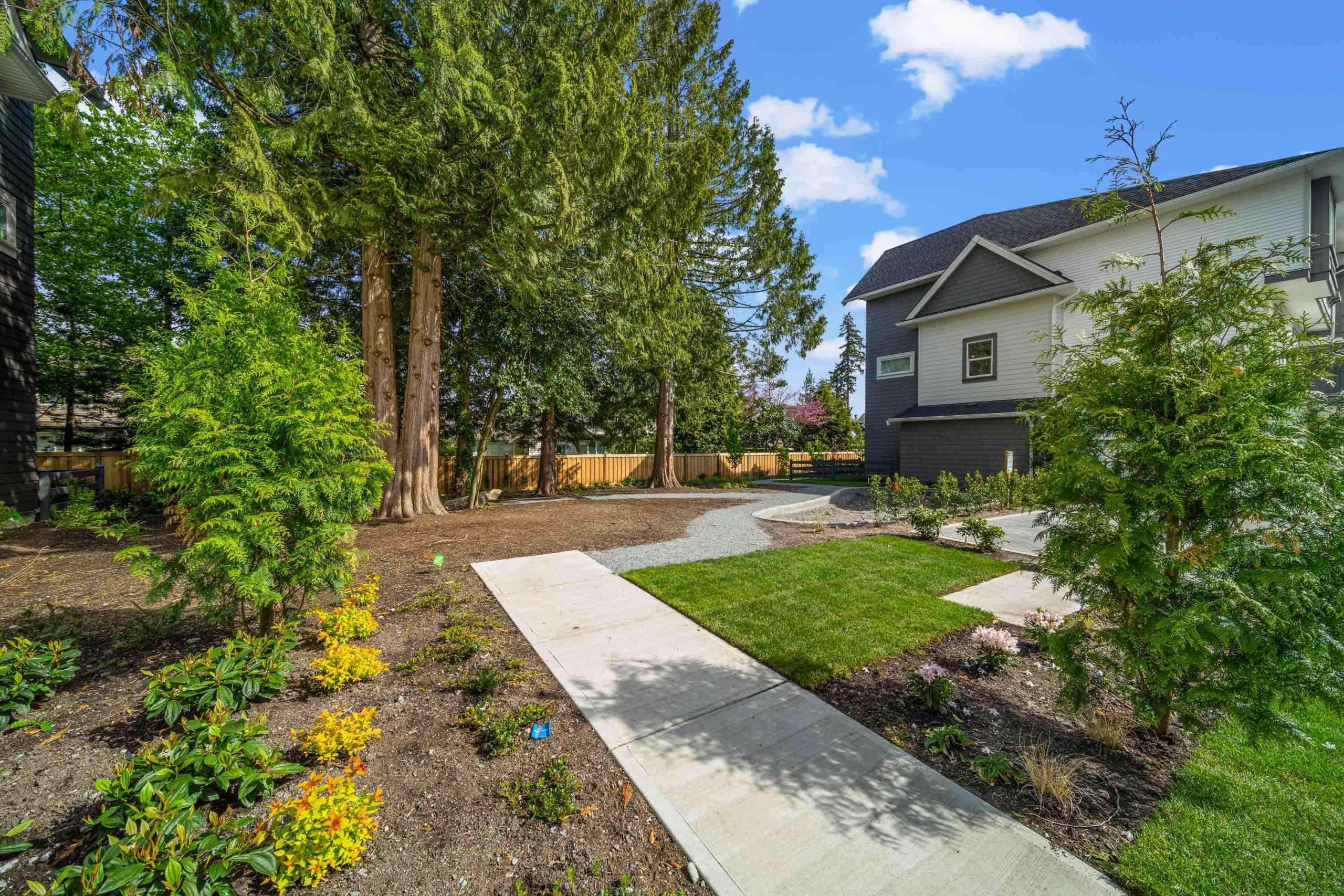 7 15850 85 AVENUE 24