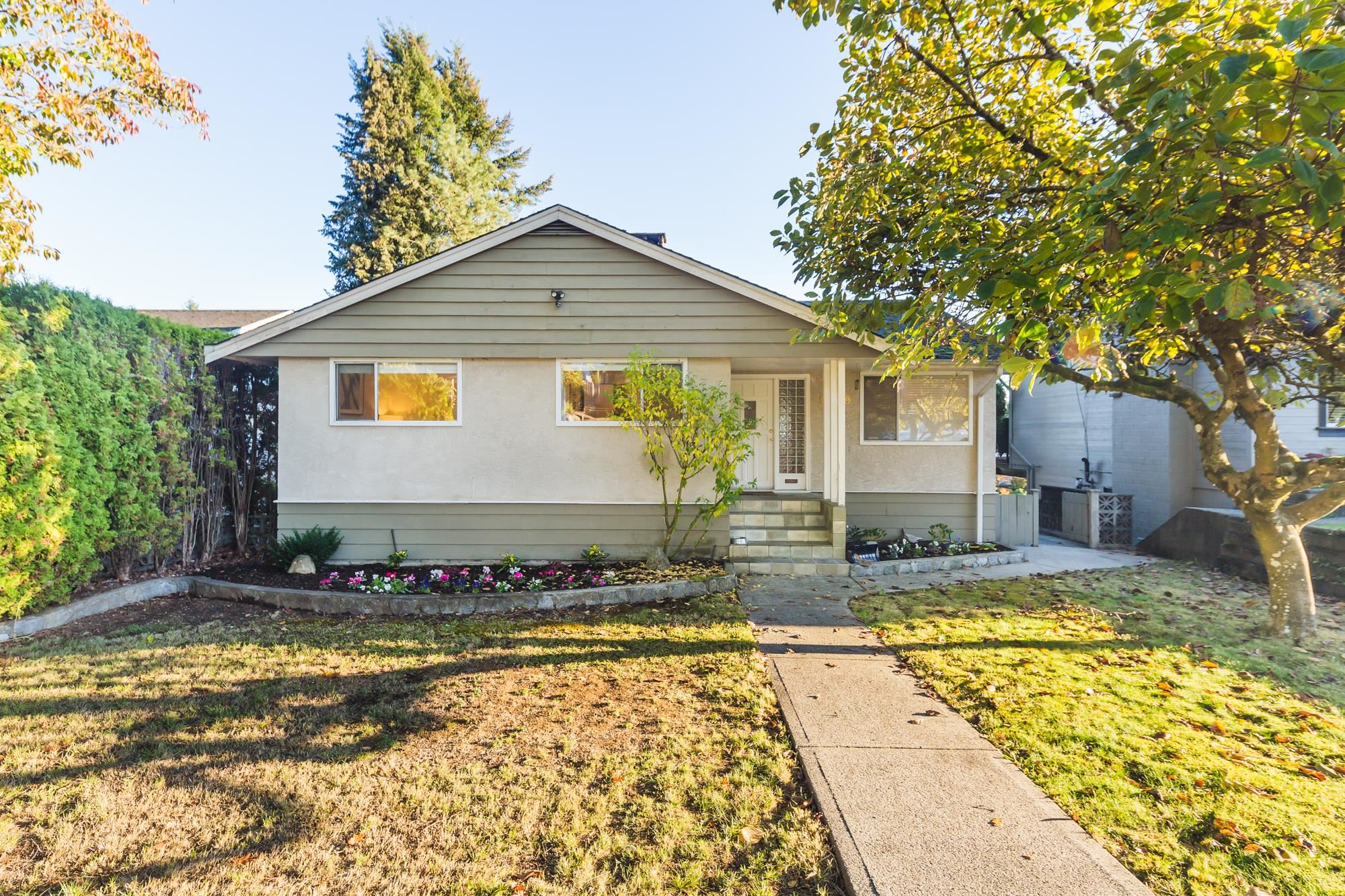 1029 CALVERHALL STREET