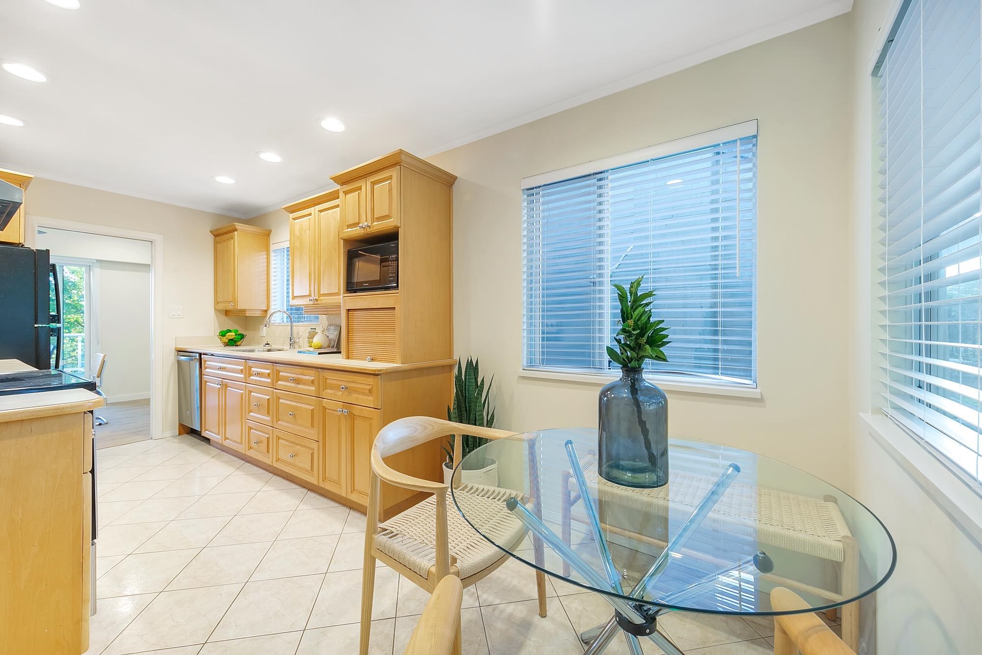 1029 CALVERHALL STREET 13